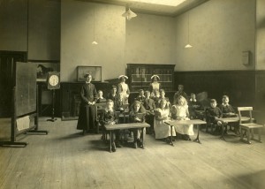 Schoolroom at the Scottish National Institution, c1915